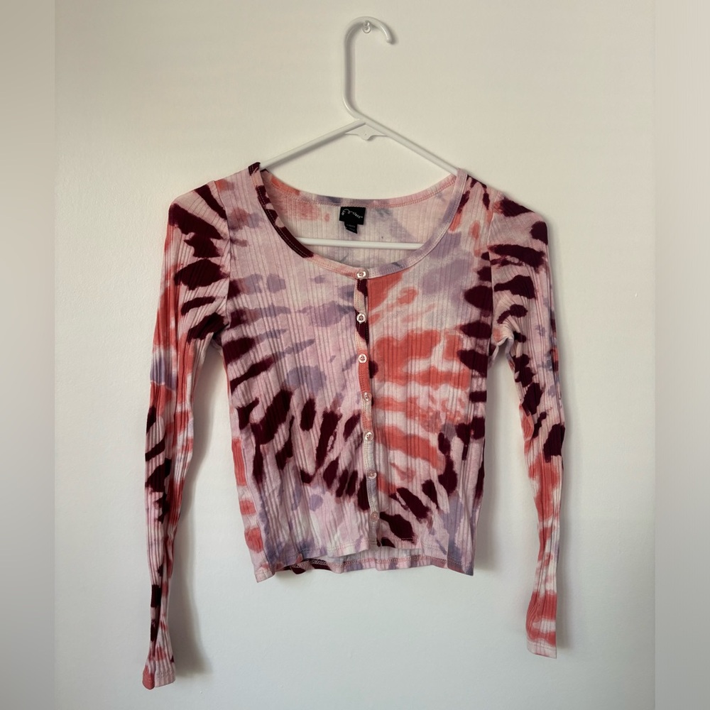 2 Pack Cute Thin Button Long-Sleeved Tops. Excellent Condition!